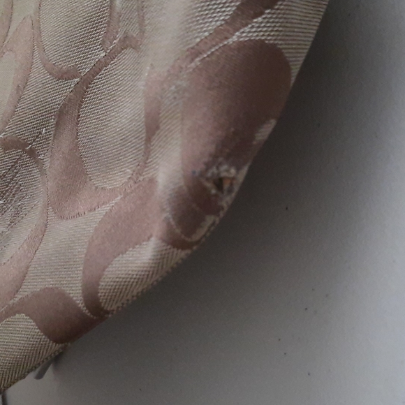 Coach Medium Tote WELL WORN - Picture 15 of 15